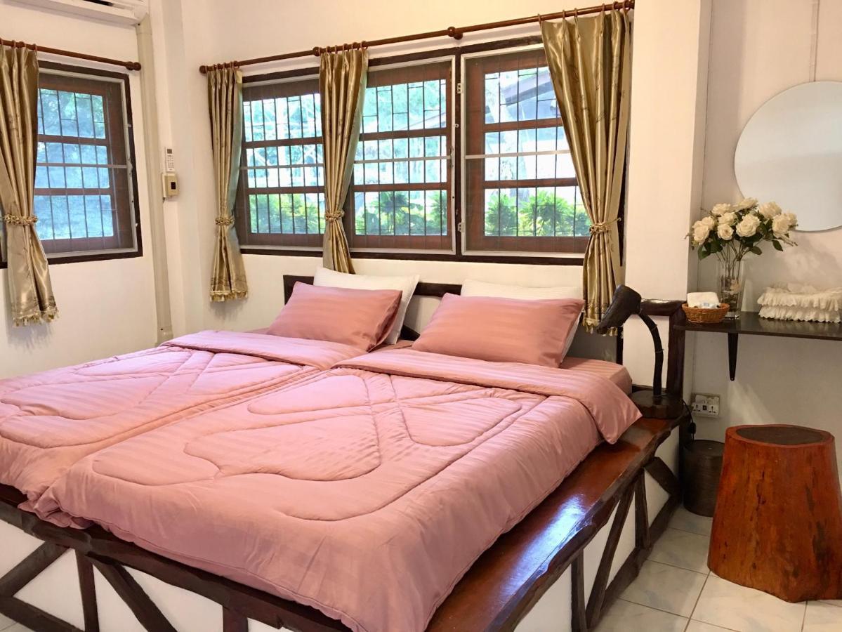 Nan Waterside Hong Bon Nern Bed and Breakfast Exteriör bild